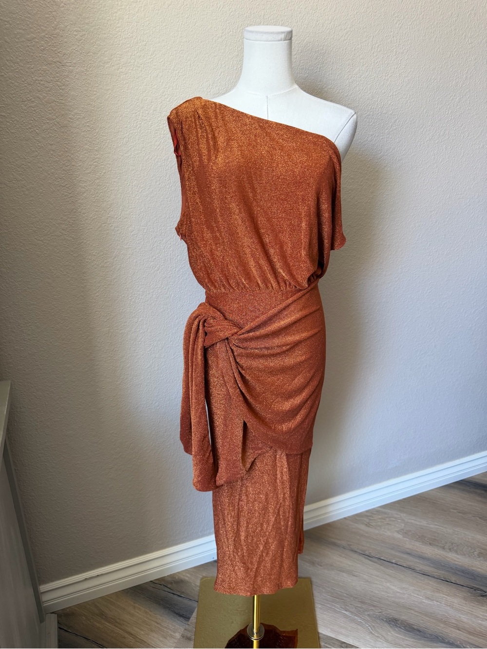 NWT Petal & Pup One-Shoulder Metallic Copper-Orange Draped Dress Santiago, Med - Picture 1 of 10